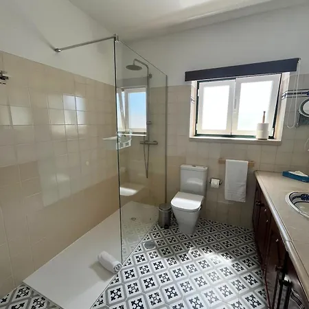 Quiet Modern Countryside With Private Pool Near Lisbon * A dos Cunhados